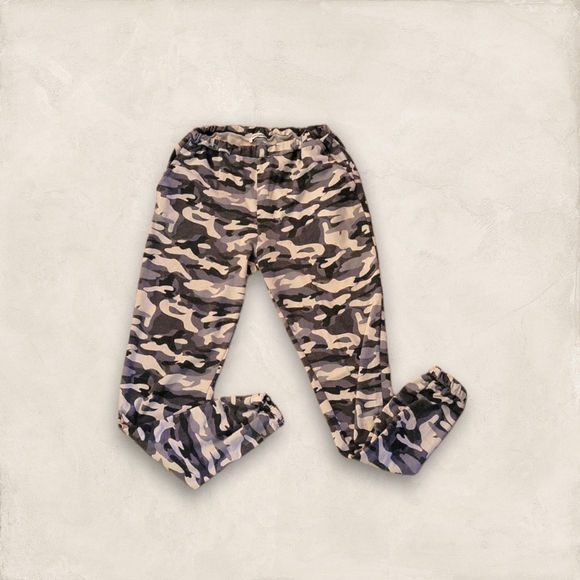 Camo Sweats - Picture 1 of 2